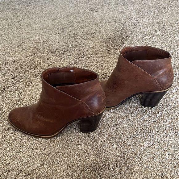 Lucky Brand heel ankle booties - Picture 5 of 5